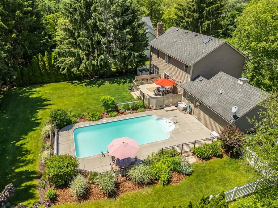 129 Caversham Woods, Pittsford, NY 14534 - #2