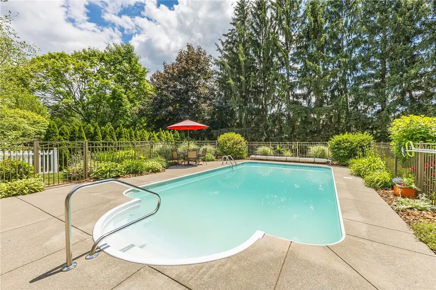 129 Caversham Woods, Pittsford, NY 14534 - #3