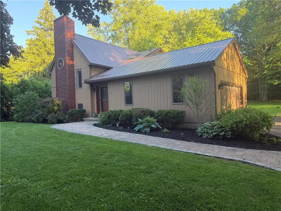 21 Dewey Ave, Clifton Springs, NY 14432 - #2