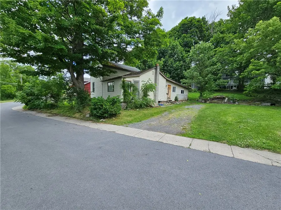 22 Miller Street, Auburn, NY 13021 - #3