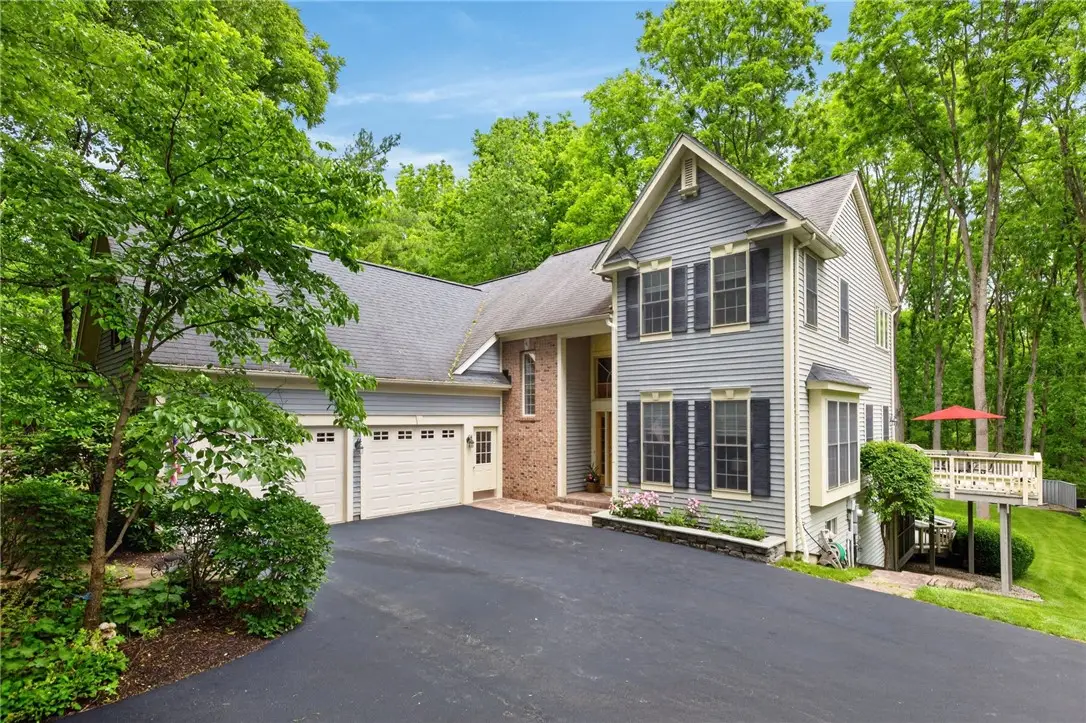 341 Thornebush Drive, Victor, NY 14564 - #1