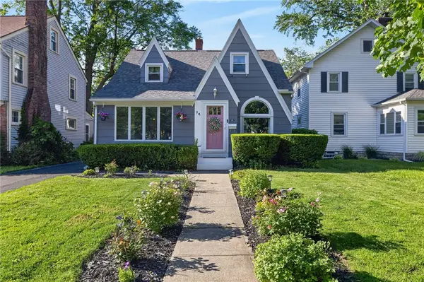 74 Pontiac Drive, Rochester, NY 14617