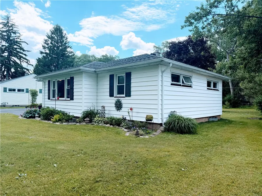 34 Adela Cir, Rochester, NY 14624 - #2