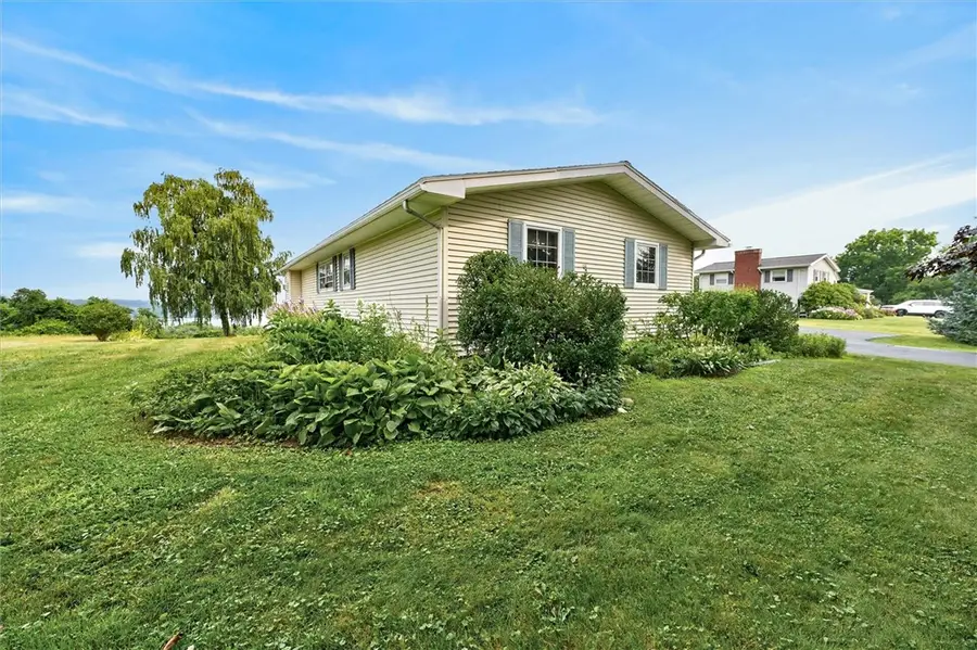 6404 Shaker Tract Rd, North Rose, NY 14516 - #2