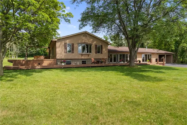 5223 E Lake Road, Livonia, NY 14487