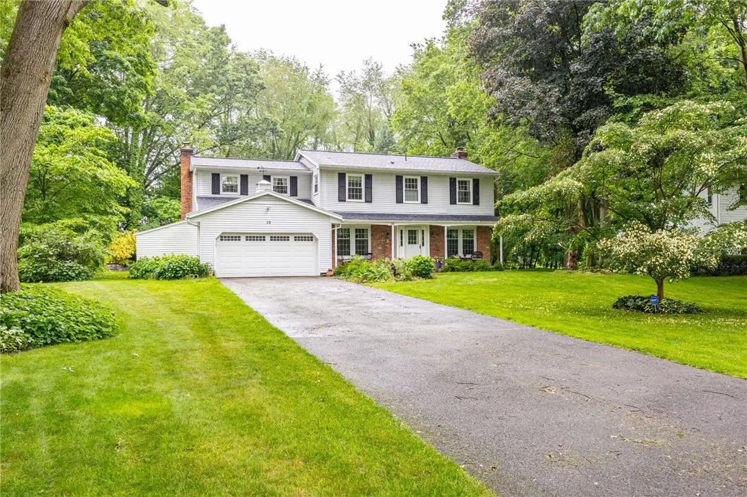 10 Glendower Circle, Pittsford, NY 14534 - #1