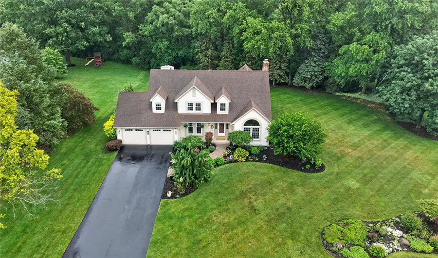 74 Falling Brook Road, Fairport, NY 14450 - #2
