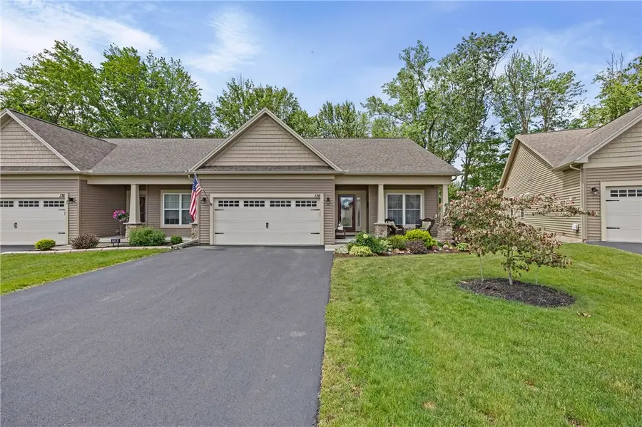 136 Golden Oaks Way, Rochester, NY 14624 - #2