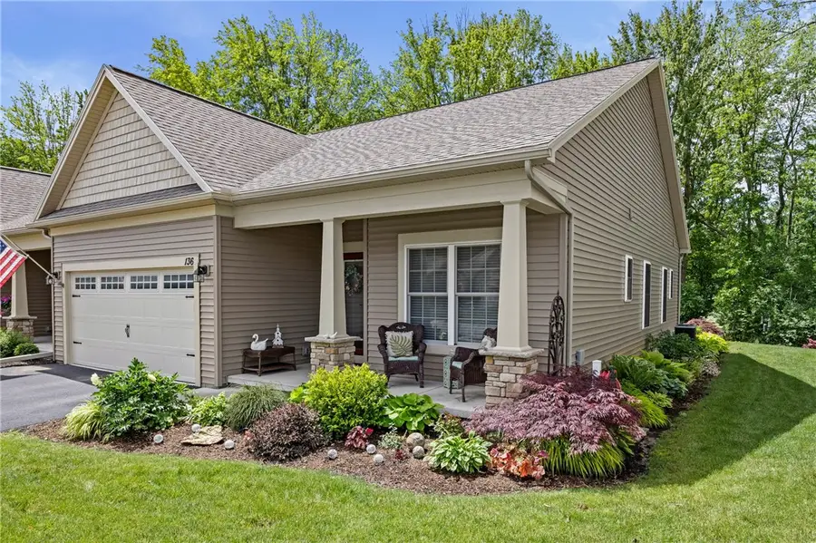 136 Golden Oaks Way, Rochester, NY 14624 - #3