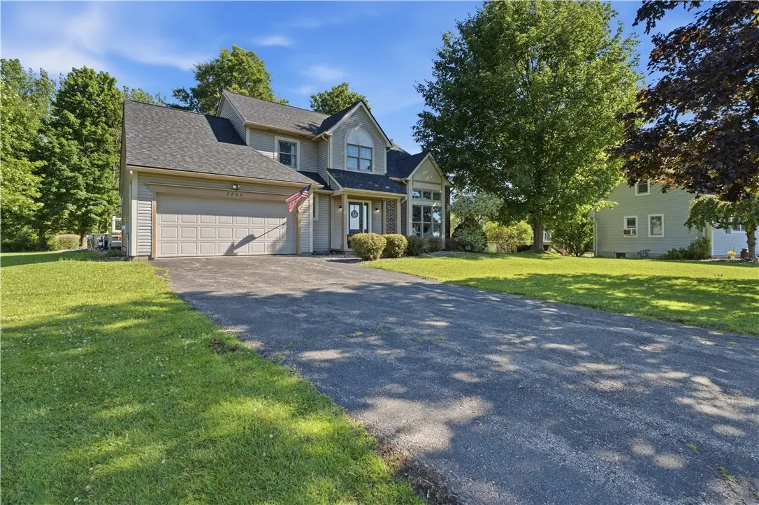 7260 Pear Tree, Ontario, NY 14519 - #1