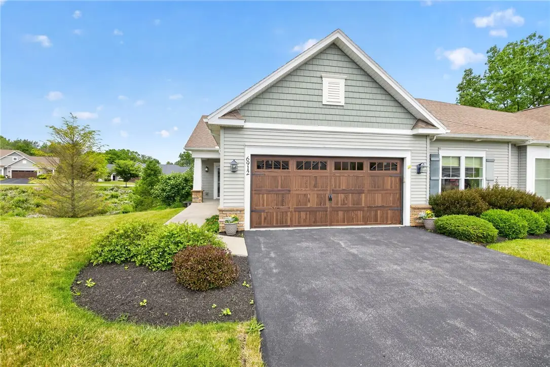 6912 Silverton Glen, Victor, NY 14564 - #1