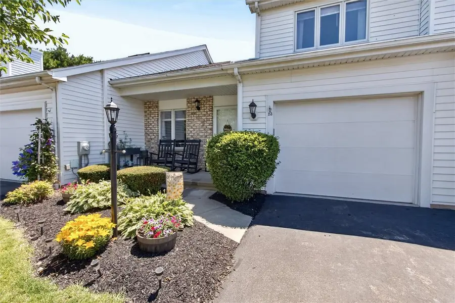 23 Dearfield Court, Fairport, NY 14450 - #3