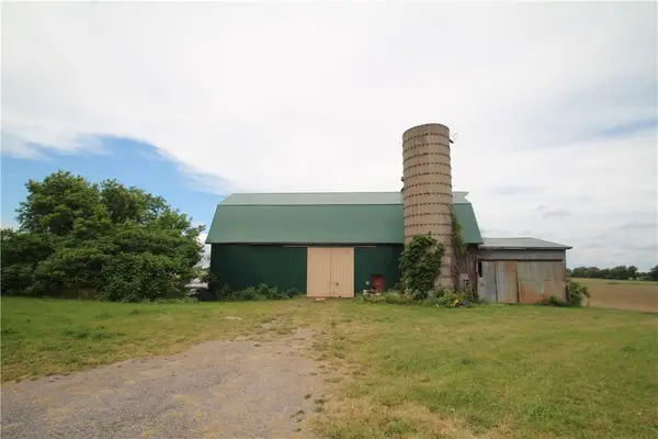 6477 Griswold Road, Stafford, NY 14143
