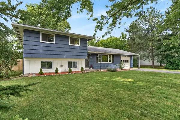 140 Summer Sky Drive, Rochester, NY 14623