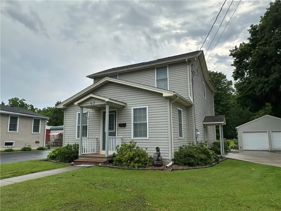 47 Walnut Street N, Waterloo, NY 13165 - #3