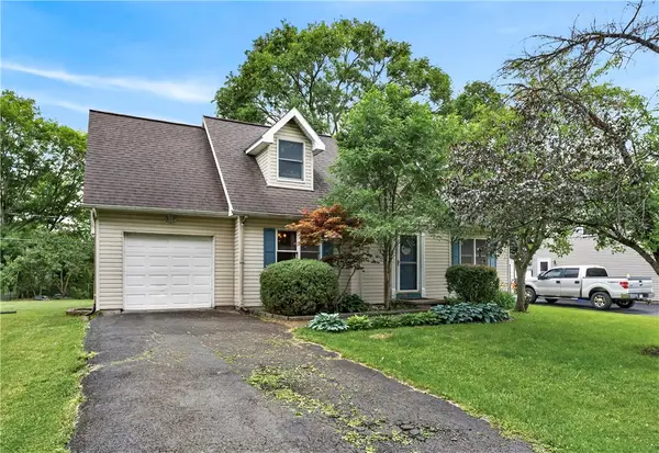 41 Honey Bunch Lane, Rochester, NY 14609