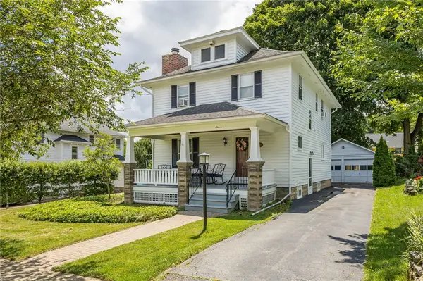 11 Maple Street, Pittsford, NY 14534
