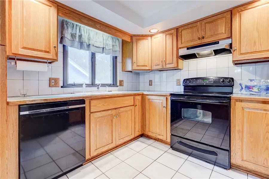70 Kemphurst Road, Rochester, NY 14612 - #3