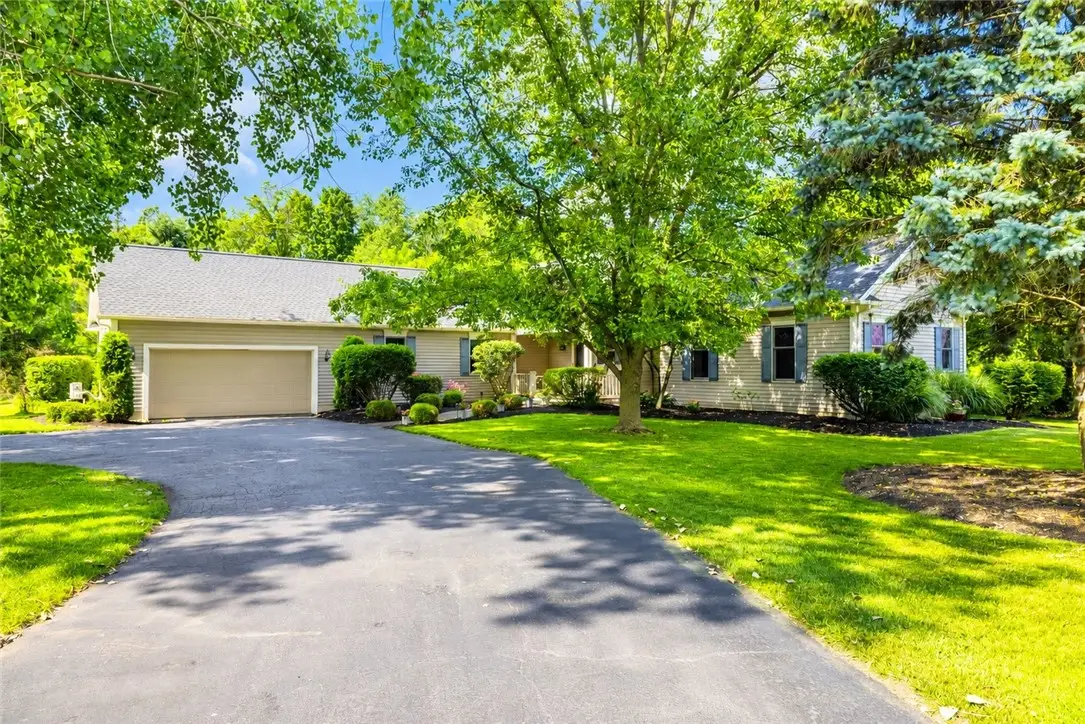 17 Trout Creek Run, Mendon, NY 14472 - #1