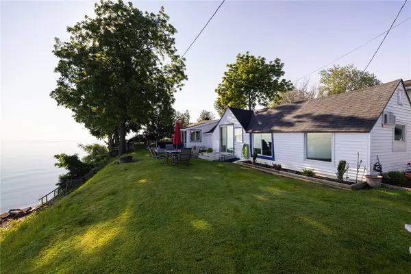 489 Lake Front, Rochester, NY 14617