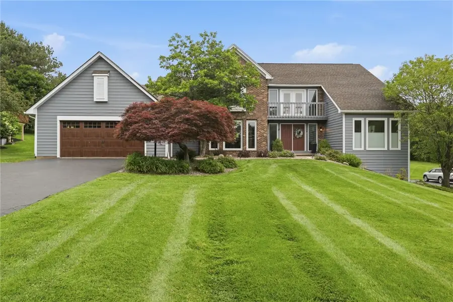 17 Lawton Drive, Pittsford, NY 14534 - #3