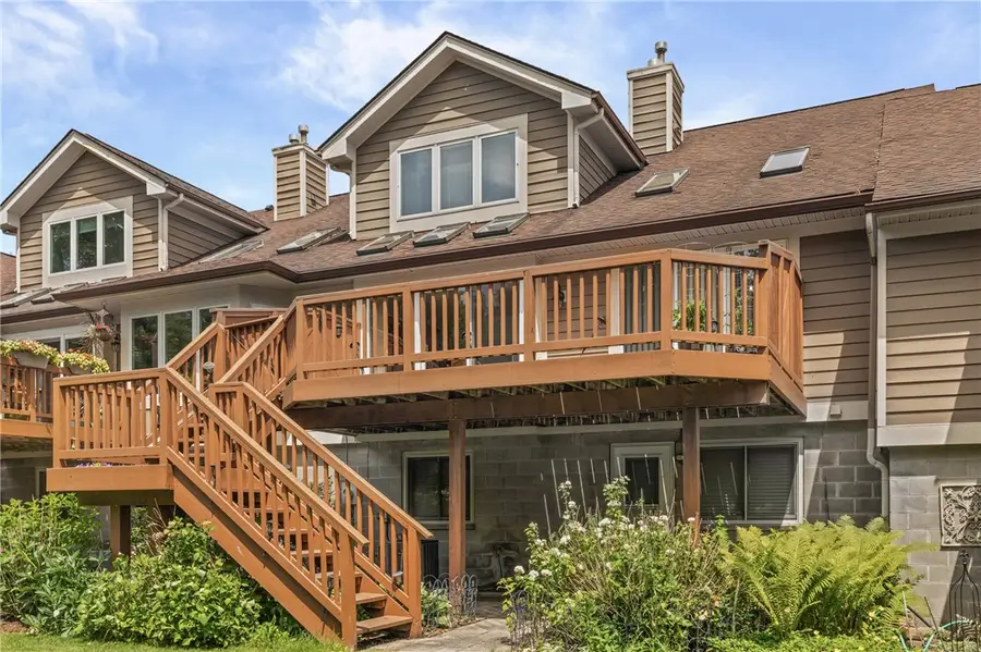1100 Hillsboro Cove Cir, Webster, NY 14580 - #2