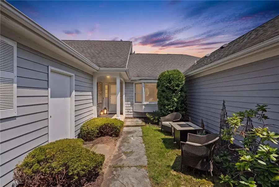 51 Greenwood Park, Pittsford, NY 14534 - #2