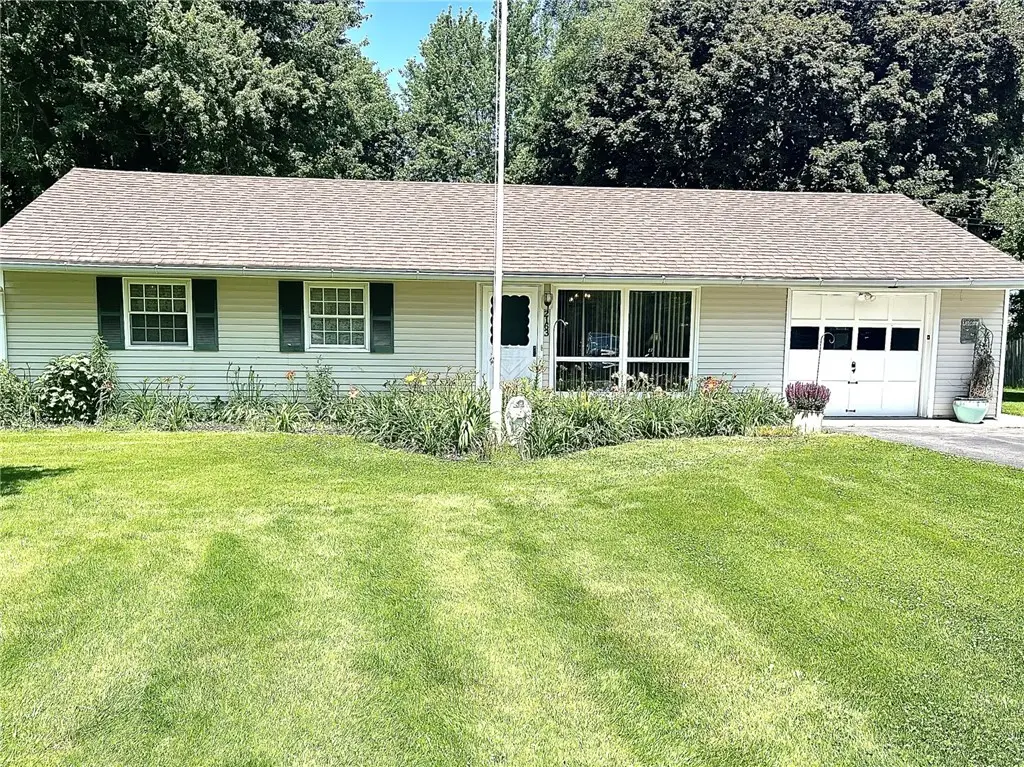 2163 Lake Road, Ontario, NY 14519 - #1