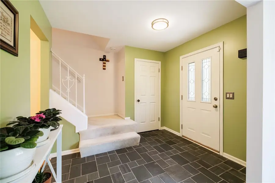12 Huxley, Fairport, NY 14450 - #3