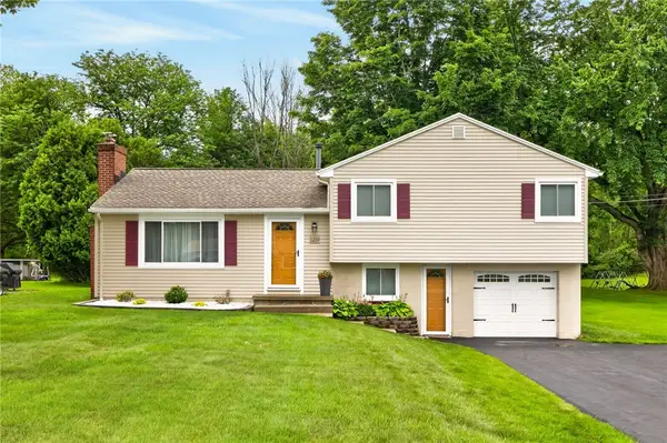 1219 Wall Road, Webster, NY 14580