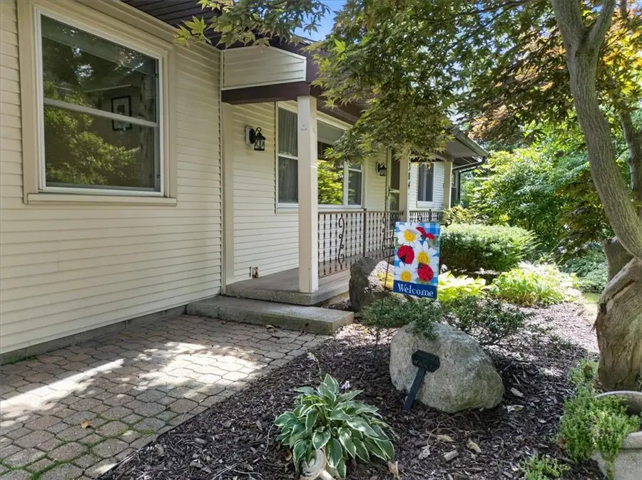 4304 Ontario Center Road, Walworth, NY 14568 - #3