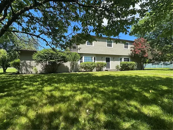 722 White Springs Drive, Geneva, NY 14456