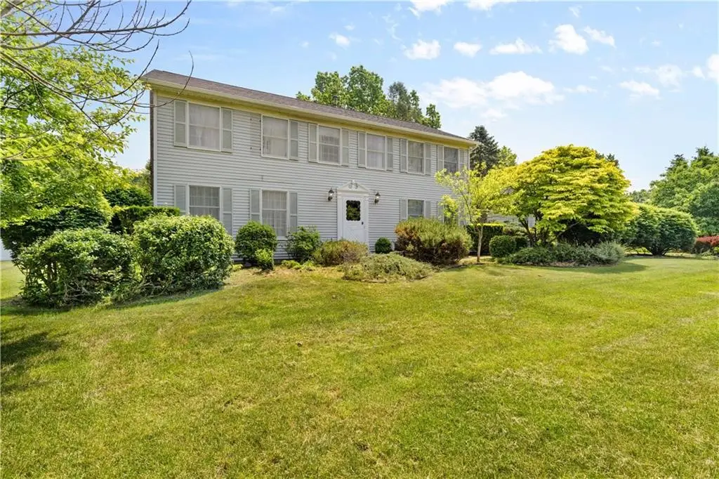 2 Hunters Pointe, Pittsford, NY 14534 - #1
