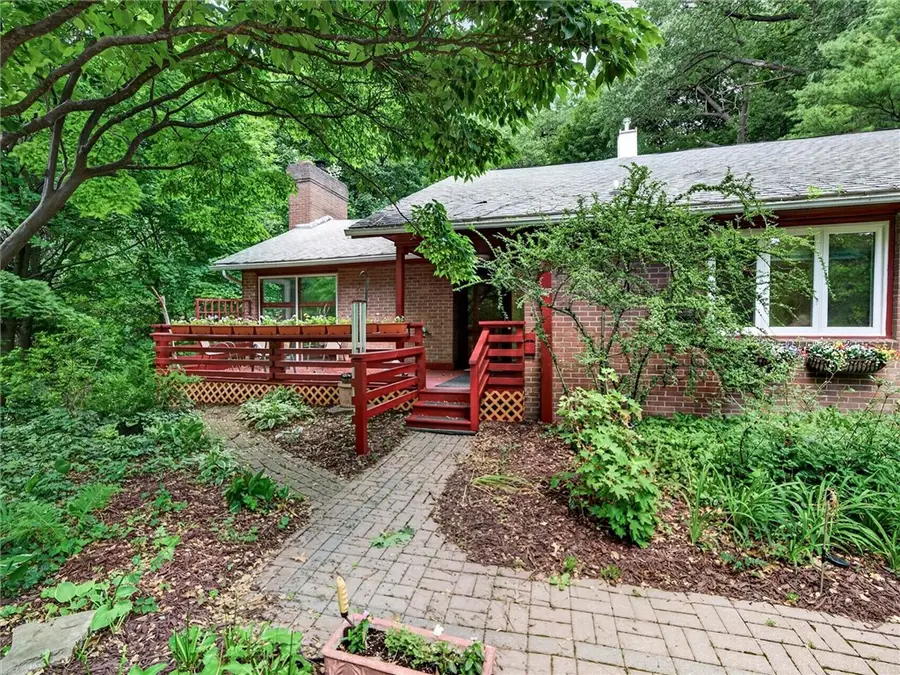 6 Far View Hills Road, Rochester, NY 14620 - #2
