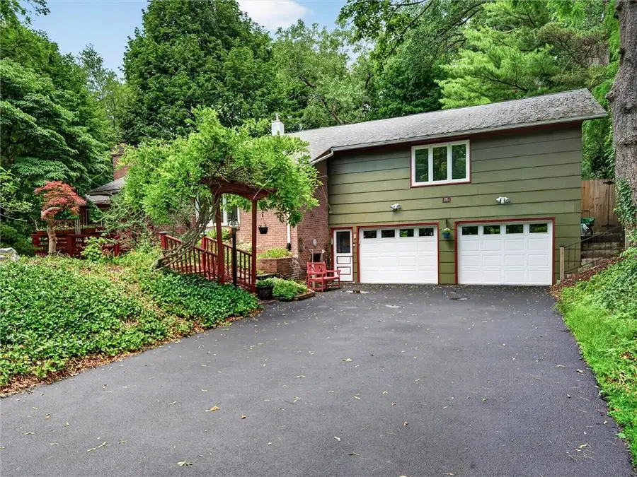 6 Far View Hills Road, Rochester, NY 14620 - #3