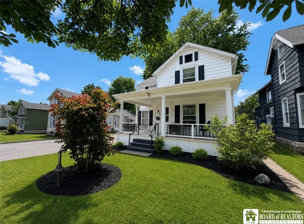 418 Washburn Street, Lockport, NY 14094 - #1