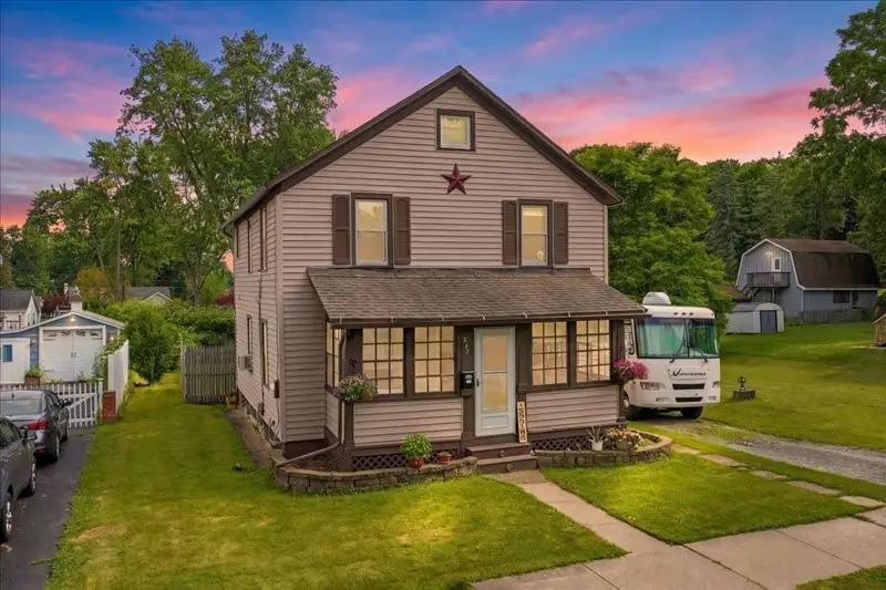 227 W 10th Street, Elmira, NY 14903 - #1