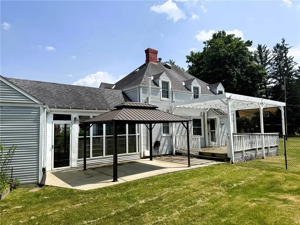 209 E Washington Street, Bath, NY 14810 - #1