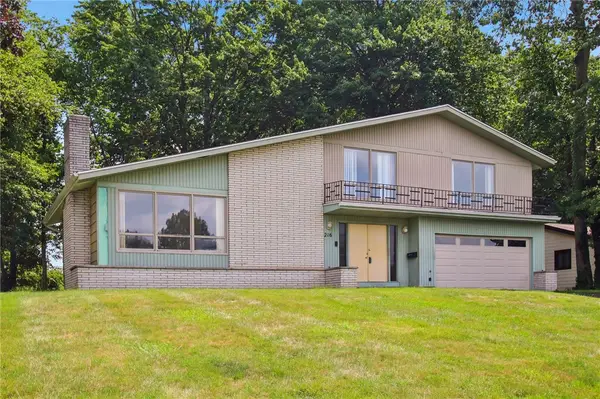 216 Somerworth Drive, Rochester, NY 14626