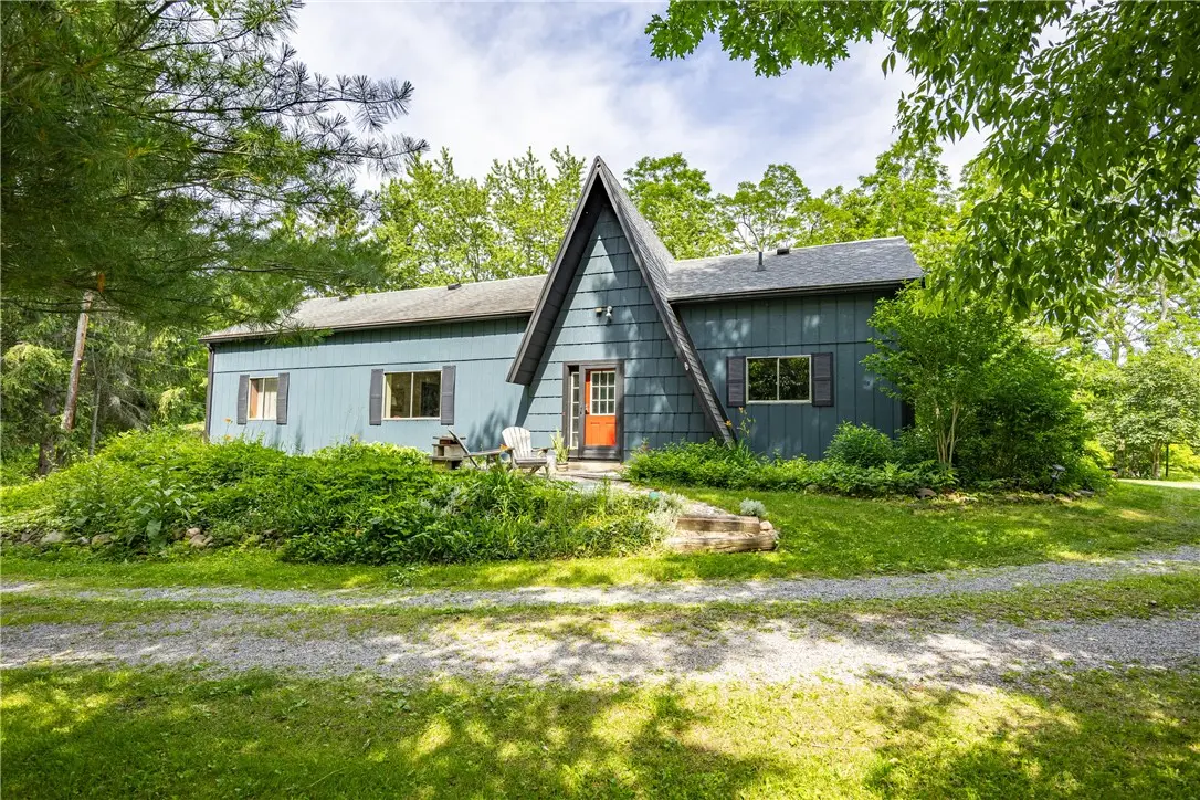 305 Pond Road, Honeoye Falls, NY 14472 - #1
