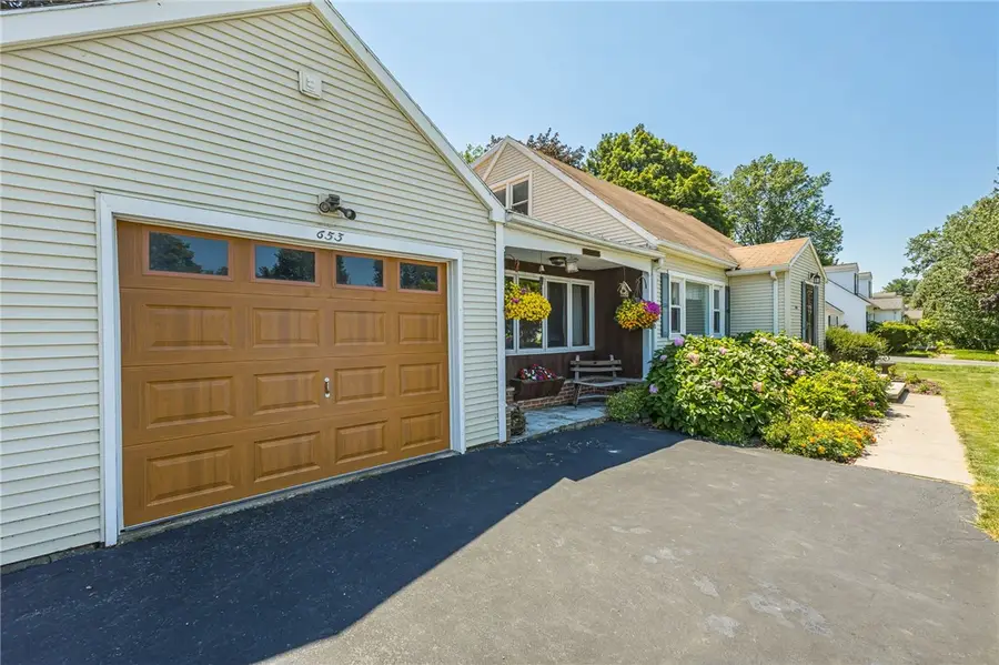 653 Adeline Drive, Webster, NY 14580 - #2