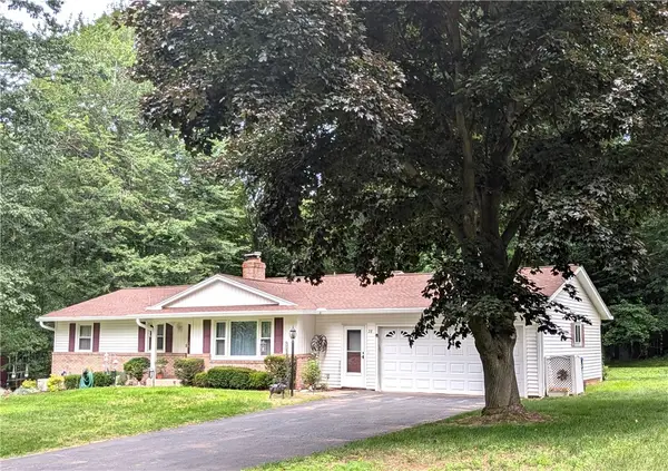 28 Kingswood Drive, Rochester, NY 14624