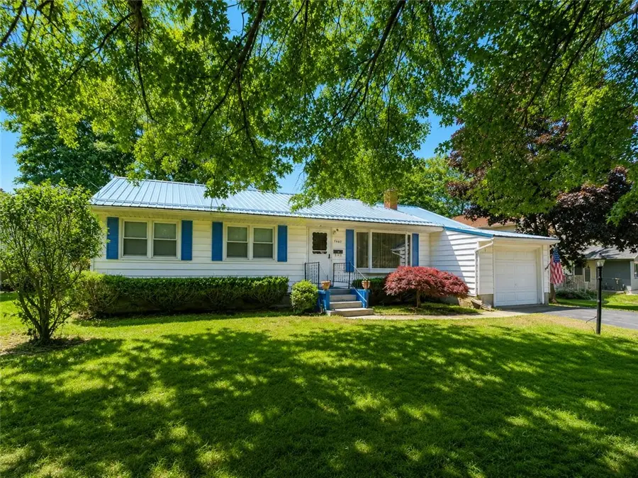 1002 Gwinn Street, Medina, NY 14103 - #2