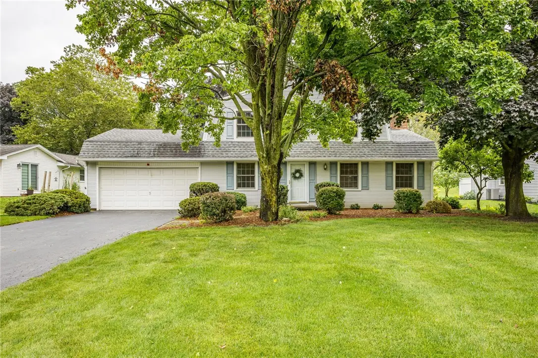 16 S Ridge Trail, Fairport, NY 14450 - #1