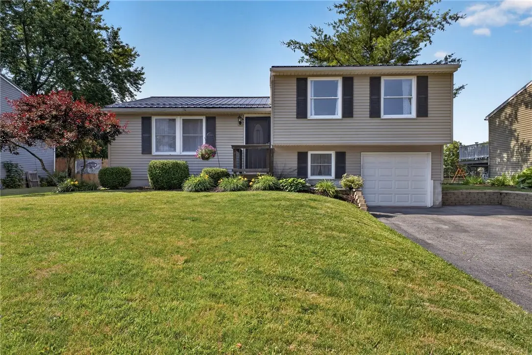 5759 Wishing Well Lane, Farmington, NY 14425 - #1