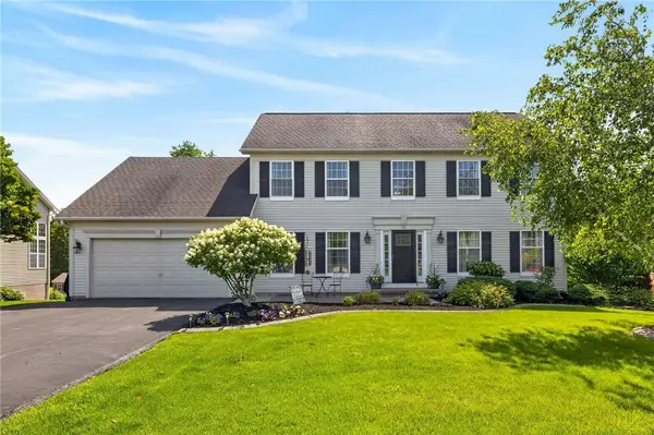 12 Shady Pine Lane, Rochester, NY 14612