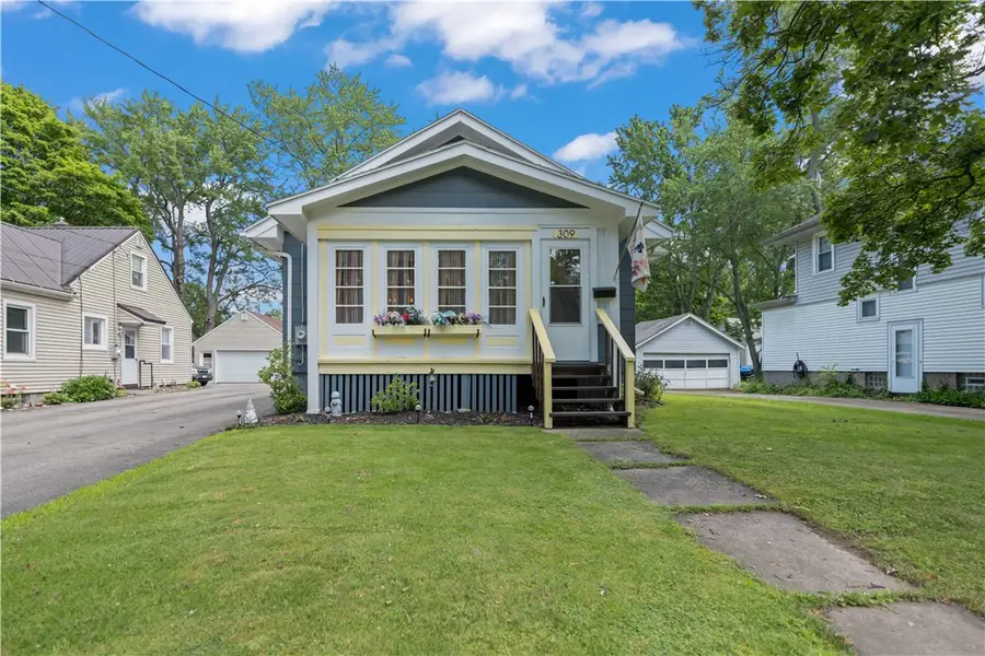 309 North Avenue, Webster, NY 14580 - #2