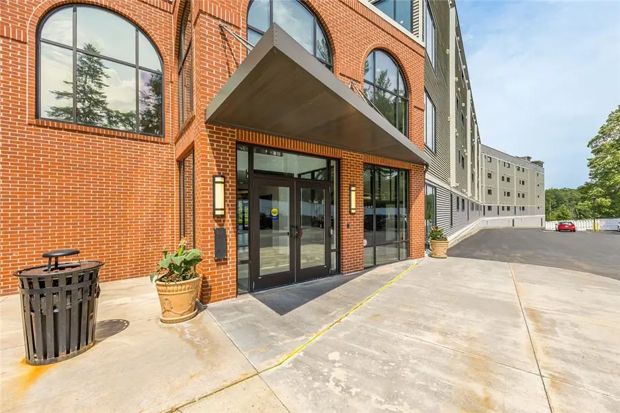 83 E Church Street #104, Fairport, NY 14450 - #2