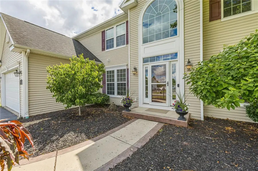 338 Stonefield Lane, Farmington, NY 14425 - #2