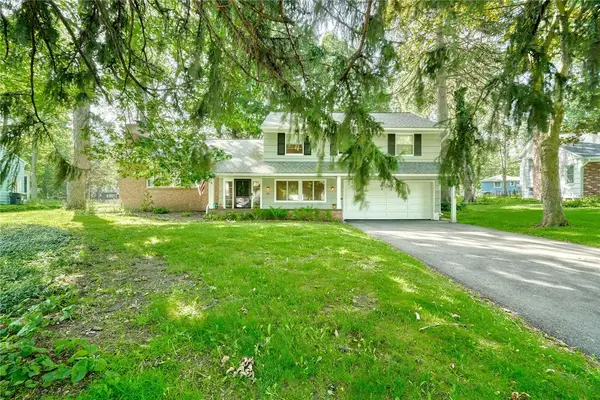 83 Hillhurst Lane, Rochester, NY 14617